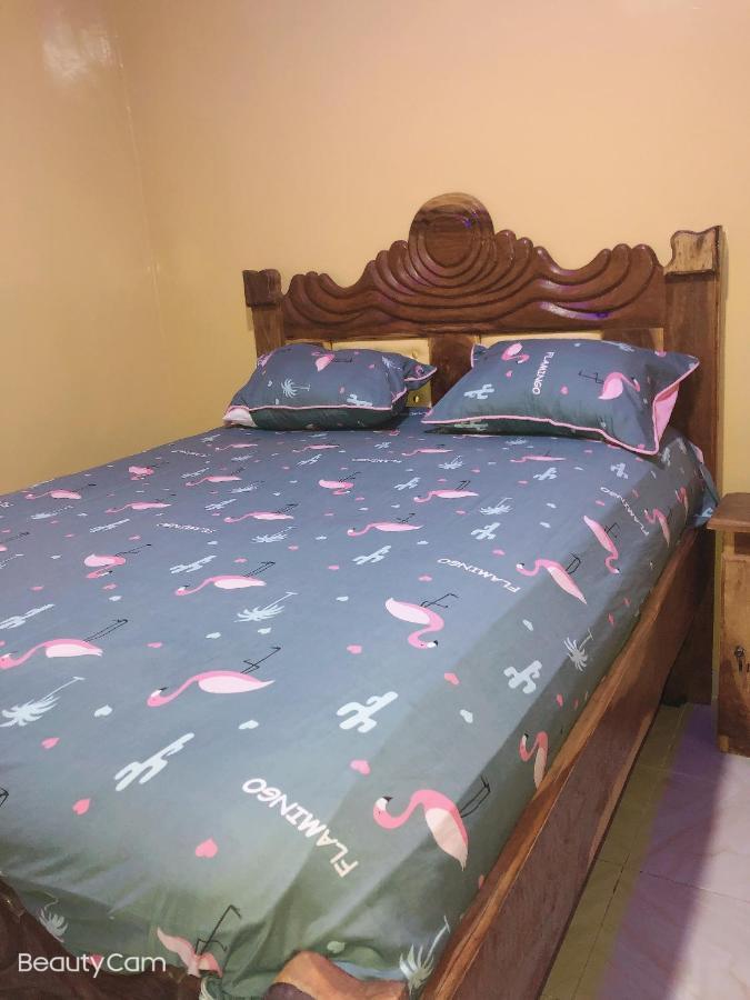 Awamuulamin Manneh Guest House Abuko المظهر الخارجي الصورة