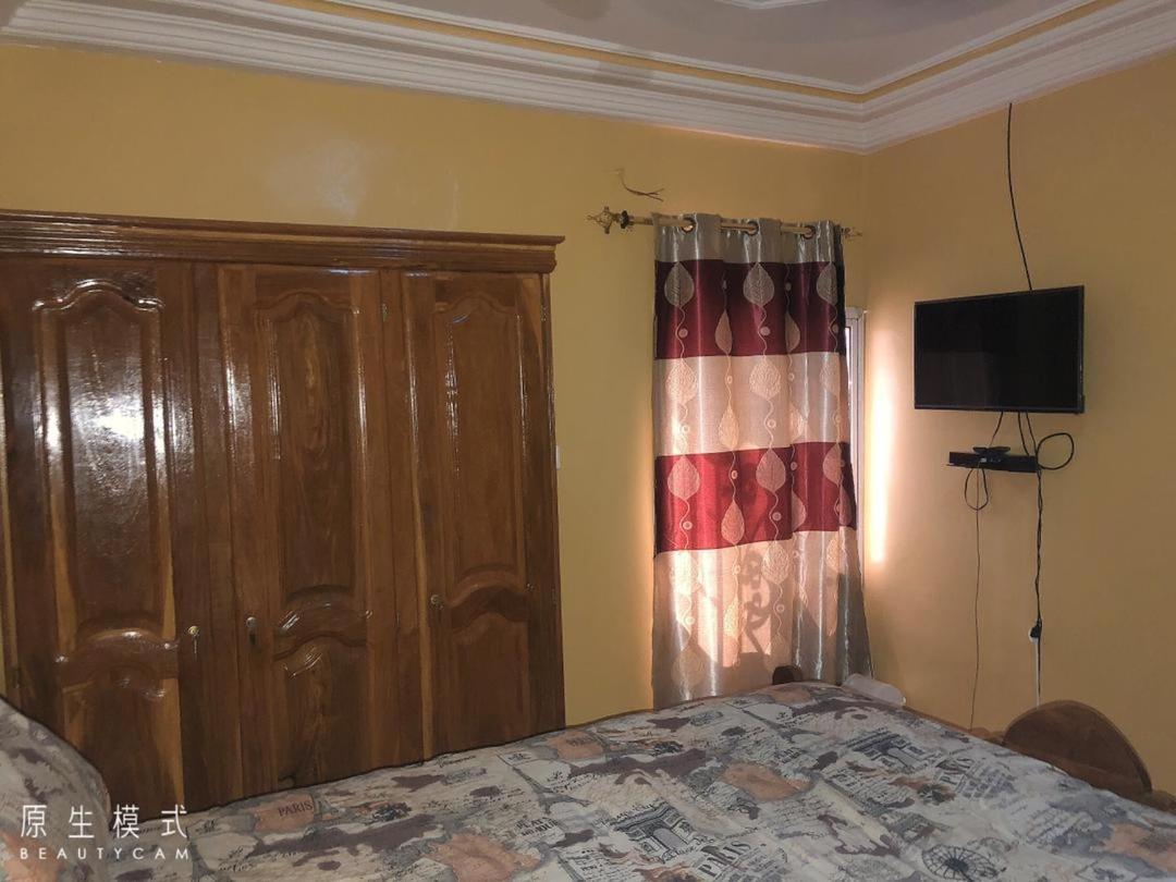 Awamuulamin Manneh Guest House Abuko المظهر الخارجي الصورة