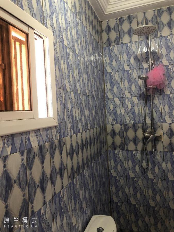 Awamuulamin Manneh Guest House Abuko المظهر الخارجي الصورة